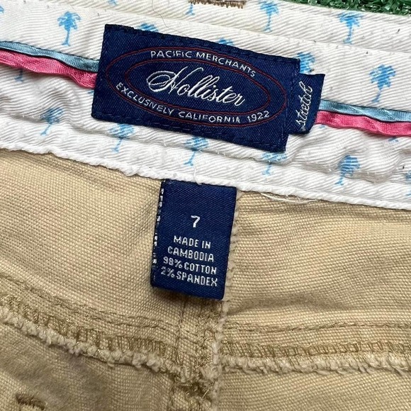 Hollister Khaki Pants - Picture 2 of 4